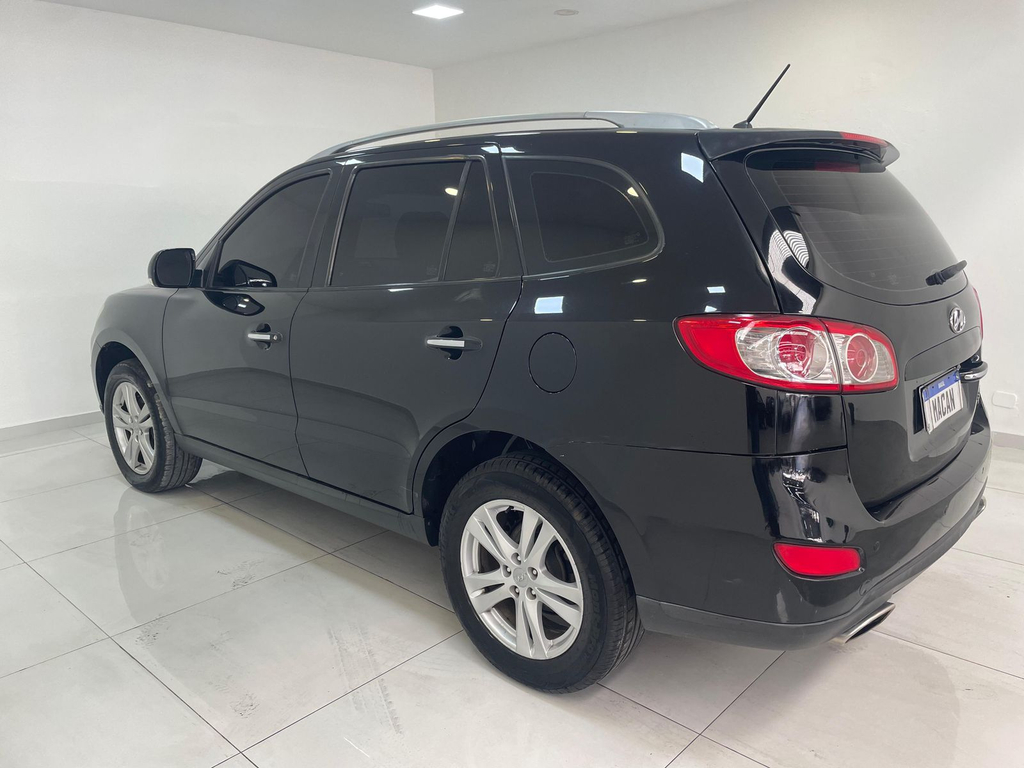 Hyundai Santa Fe Preto