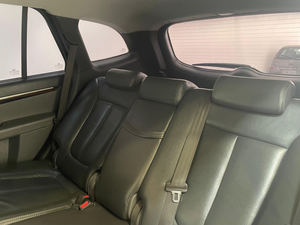 Hyundai Santa Fe Preto