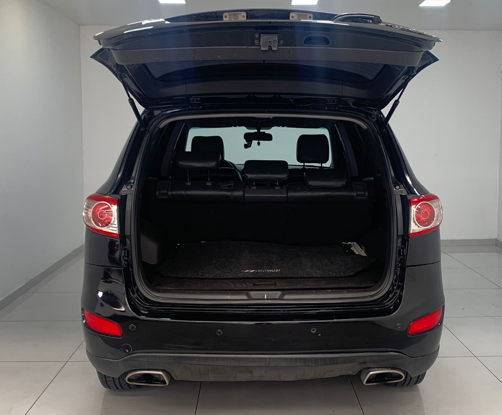 Hyundai Santa Fe Preto