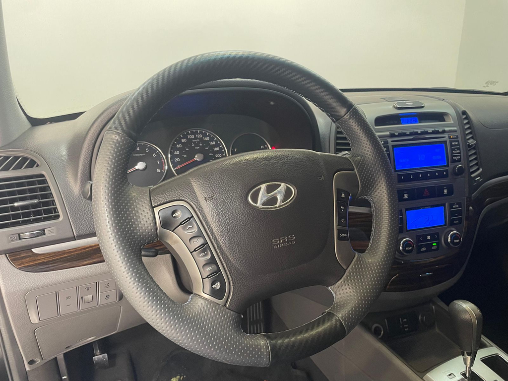 Hyundai Santa Fe Preto