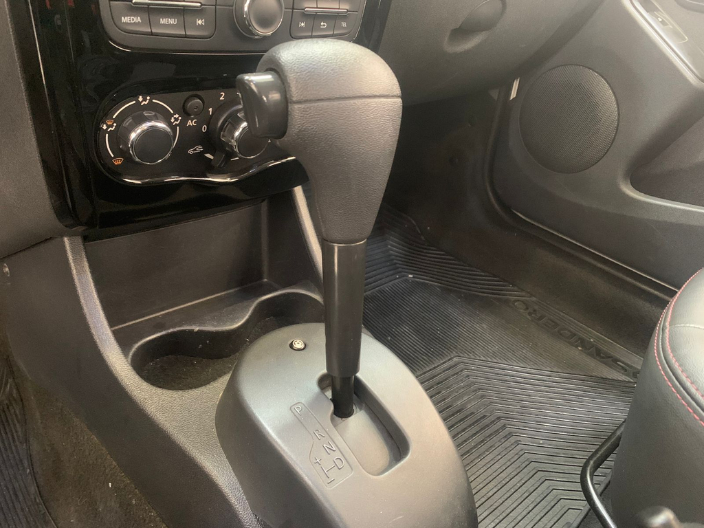 Renault Sandero Stepway Prata