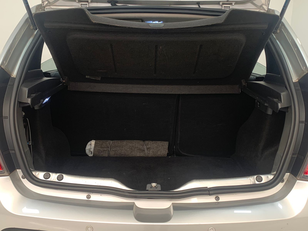 Renault Sandero Stepway Prata