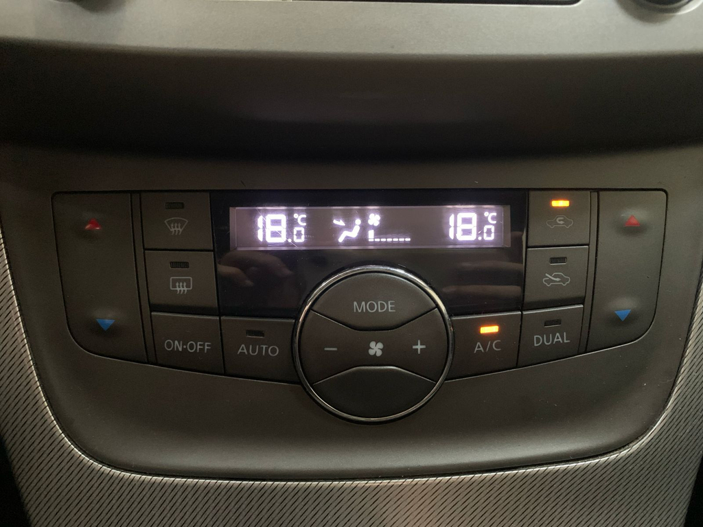 Nissan Sentra Prata
