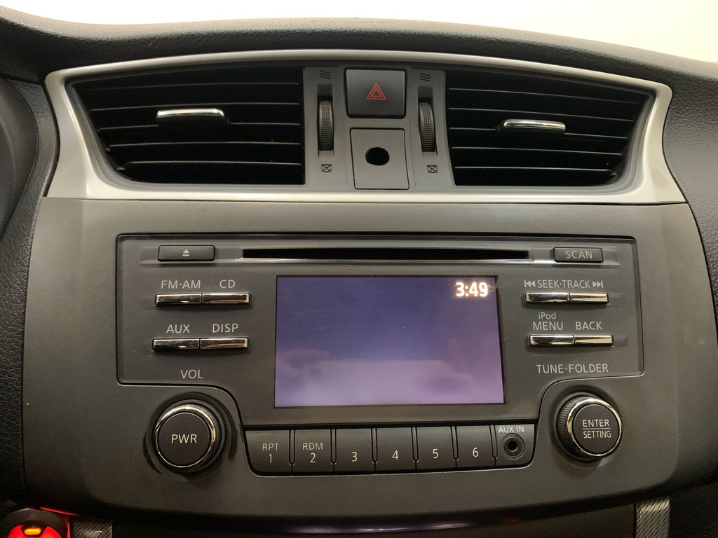 Nissan Sentra Prata