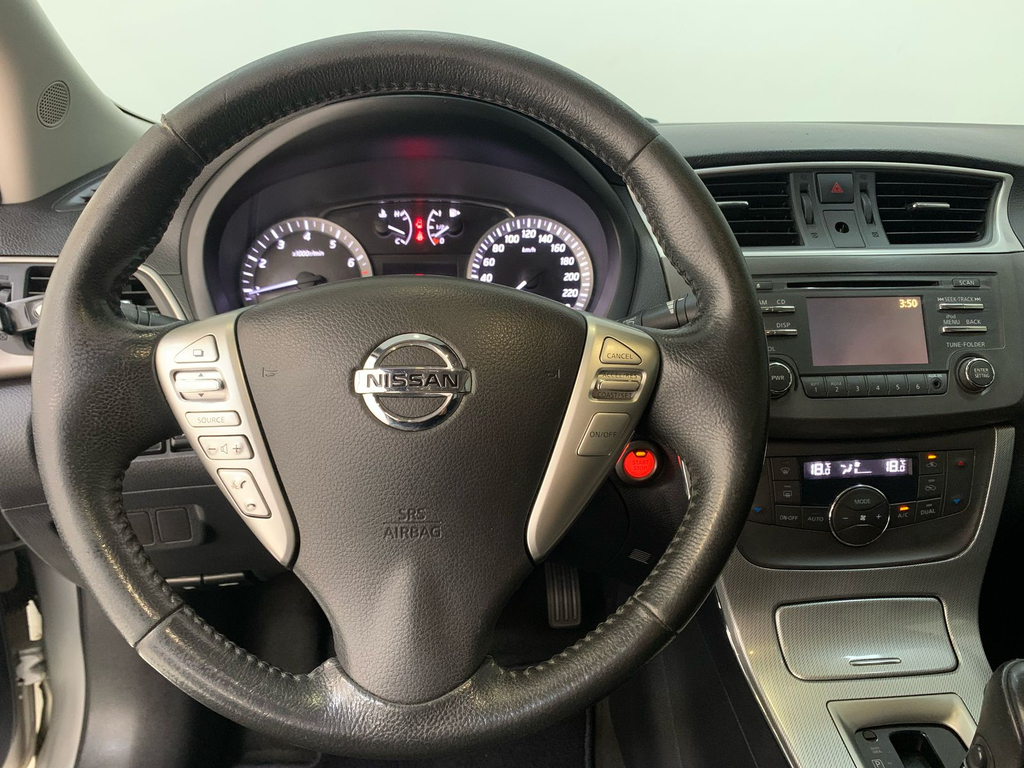 Nissan Sentra Prata
