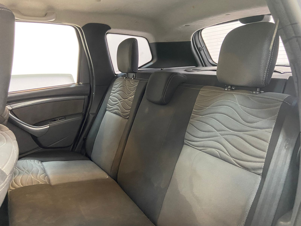 Renault Duster Cinza