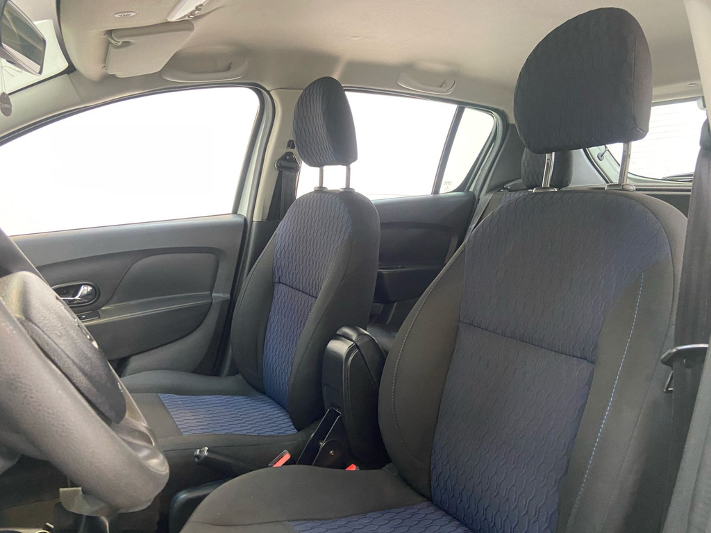 Renault Sandero Branco