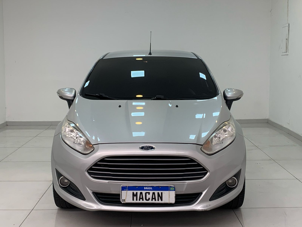 Ford Fiesta Hatch Prata