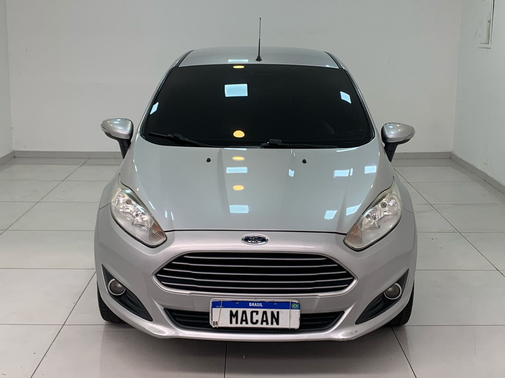 Ford Fiesta Hatch Prata