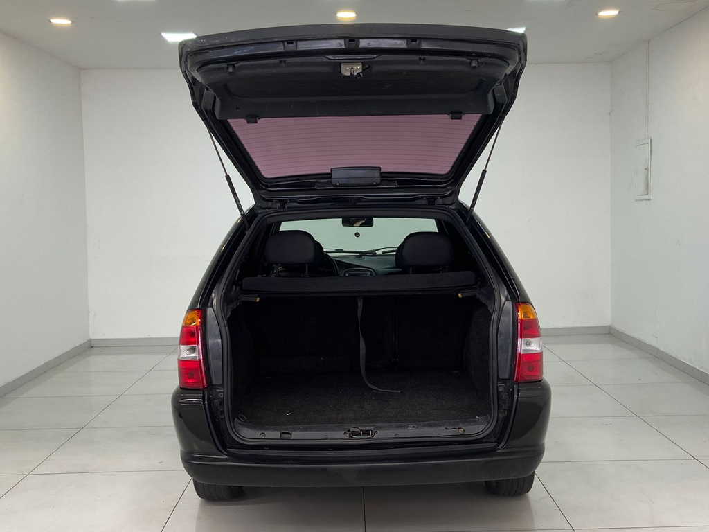 Fiat Palio Weekend Preto