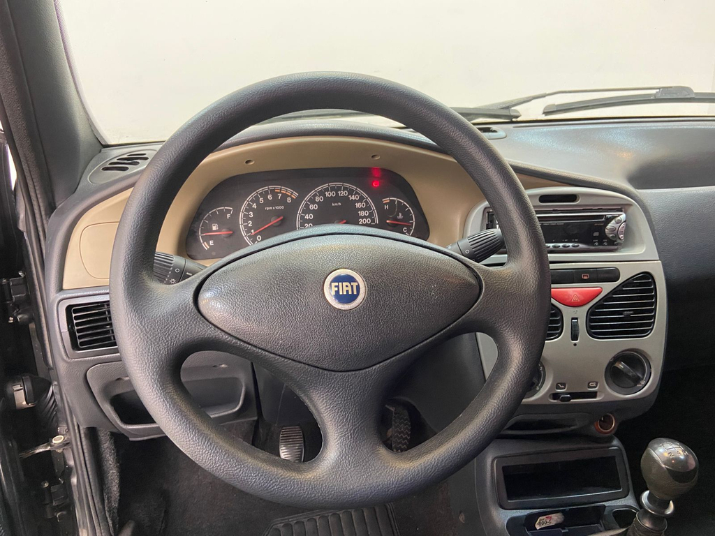 Fiat Palio Weekend Preto