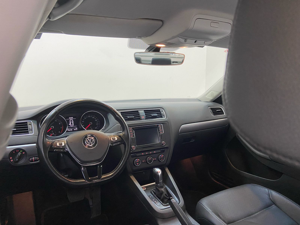 Volkswagen Jetta Cinza