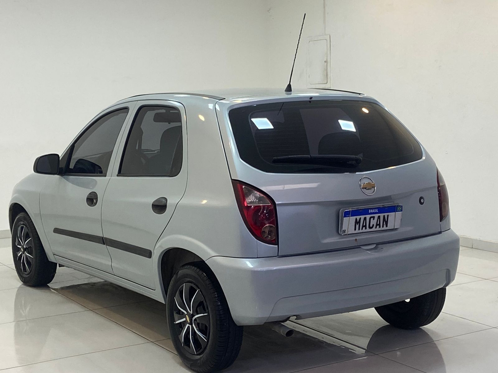 Chevrolet Celta Prata