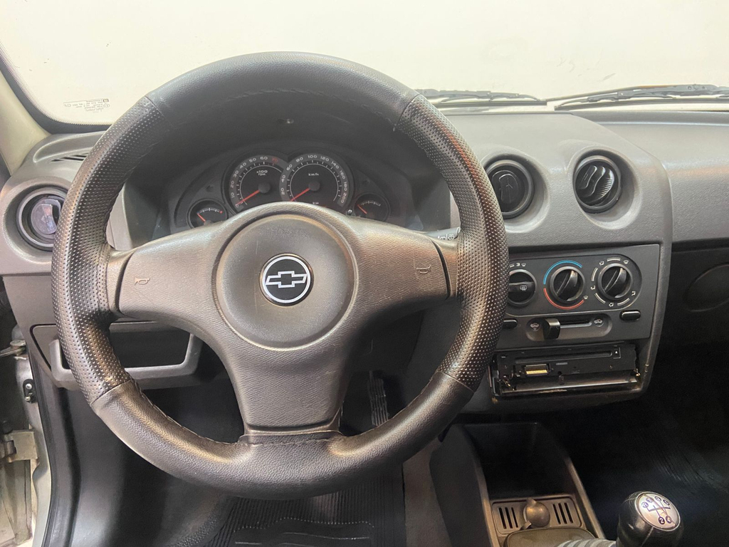 Chevrolet Celta Prata