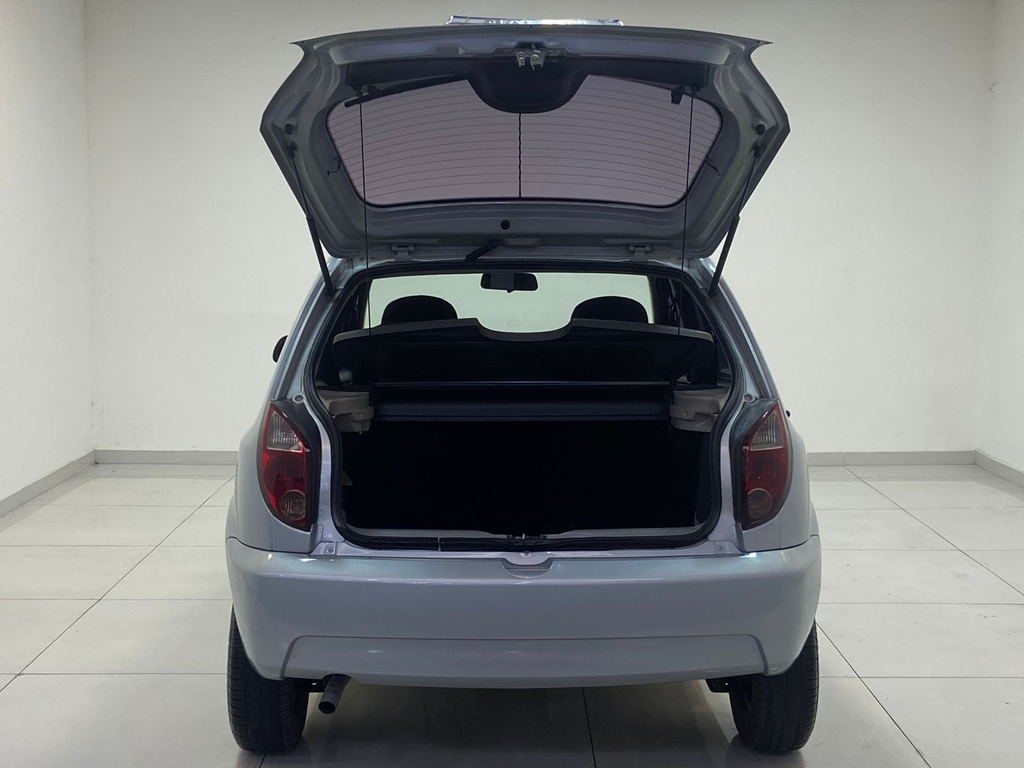 Chevrolet Celta Prata