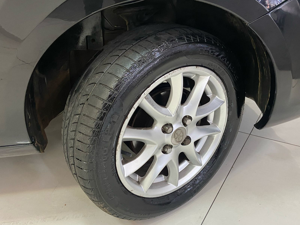 JAC J3 Preto