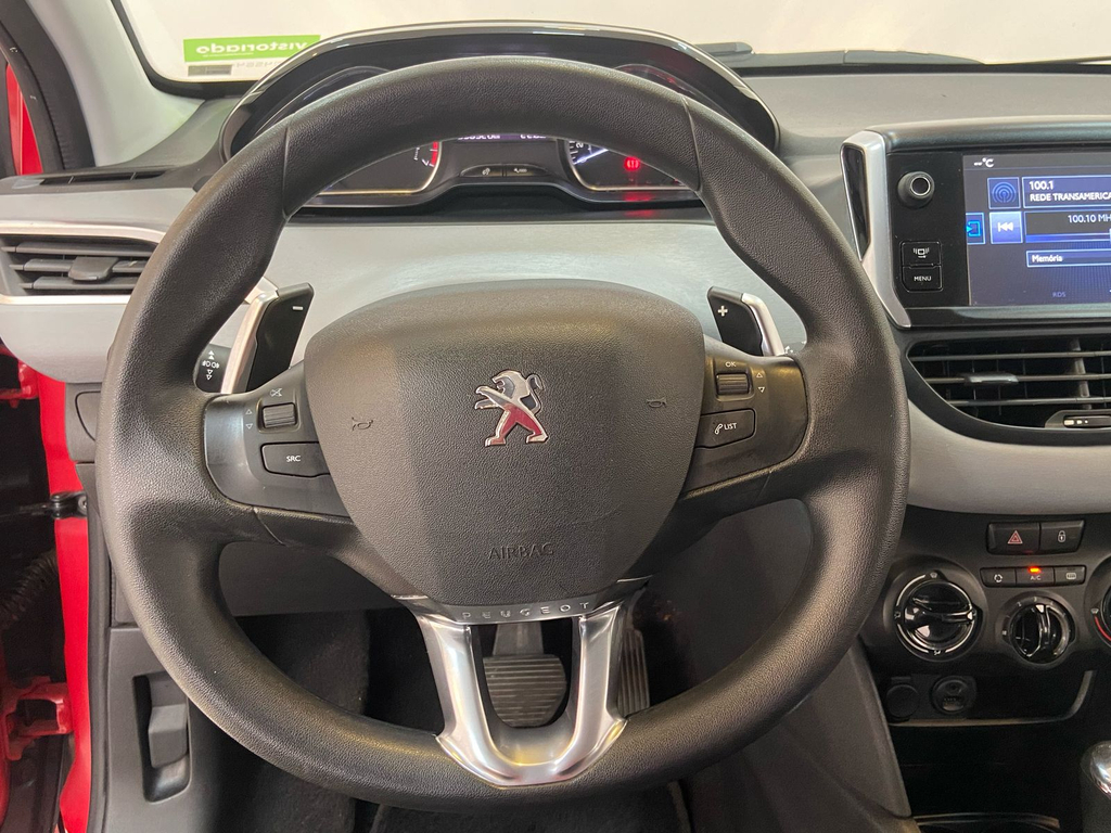 Peugeot 208 Vermelho