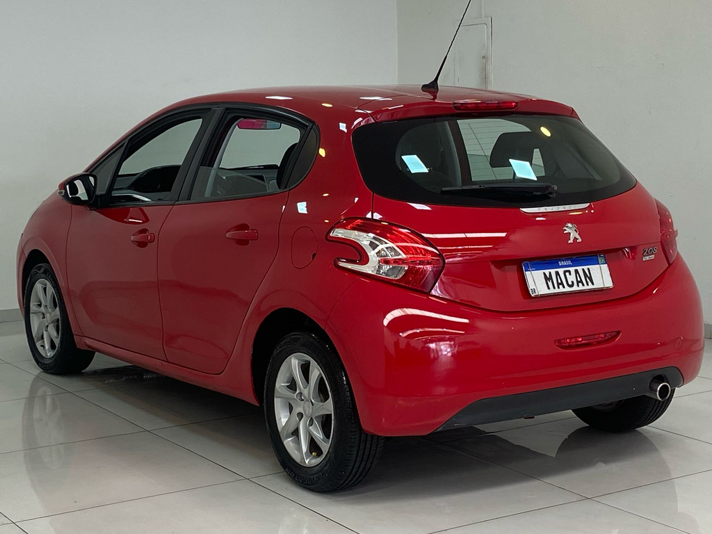 Peugeot 208 Vermelho