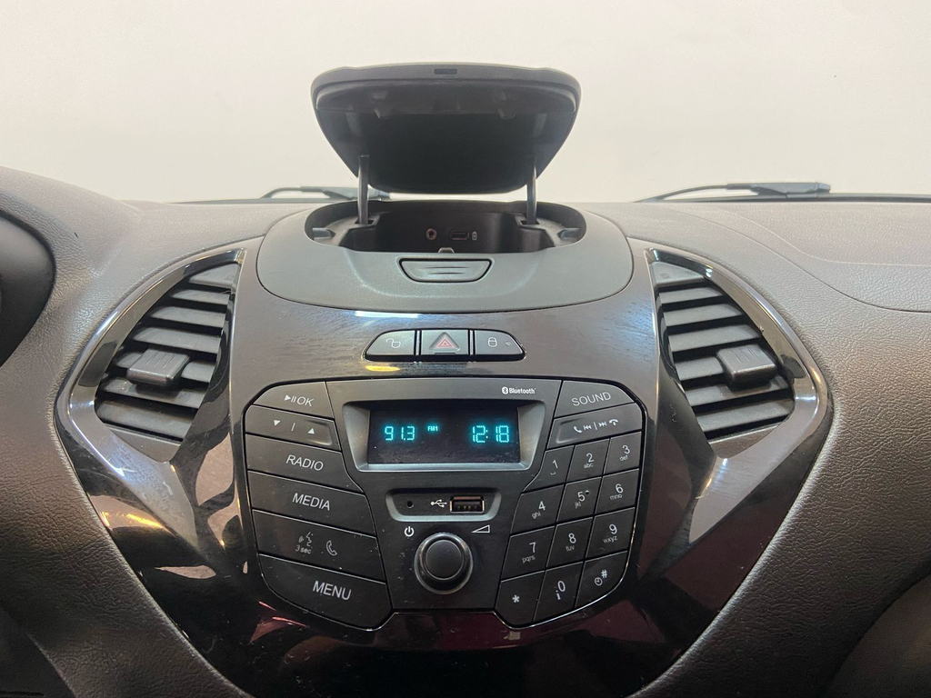 Ford Ka Hatch Vermelho