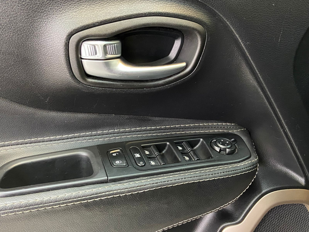 Jeep Renegade Preto