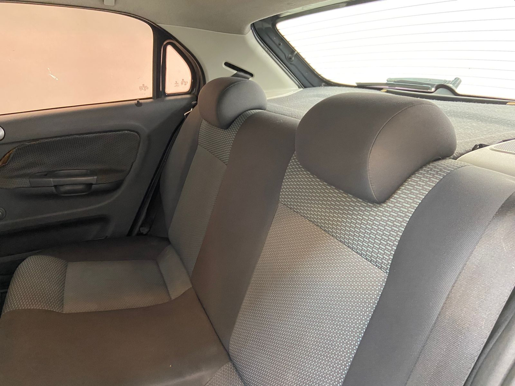Volkswagen Gol Cinza