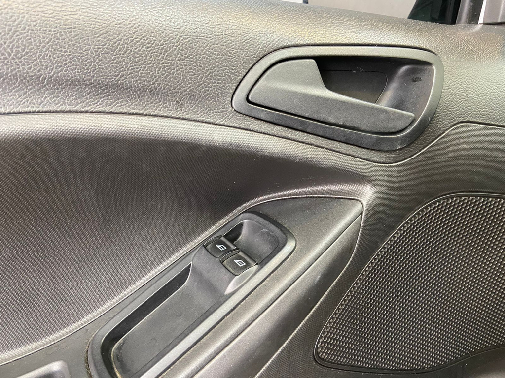 Ford Ka Prata