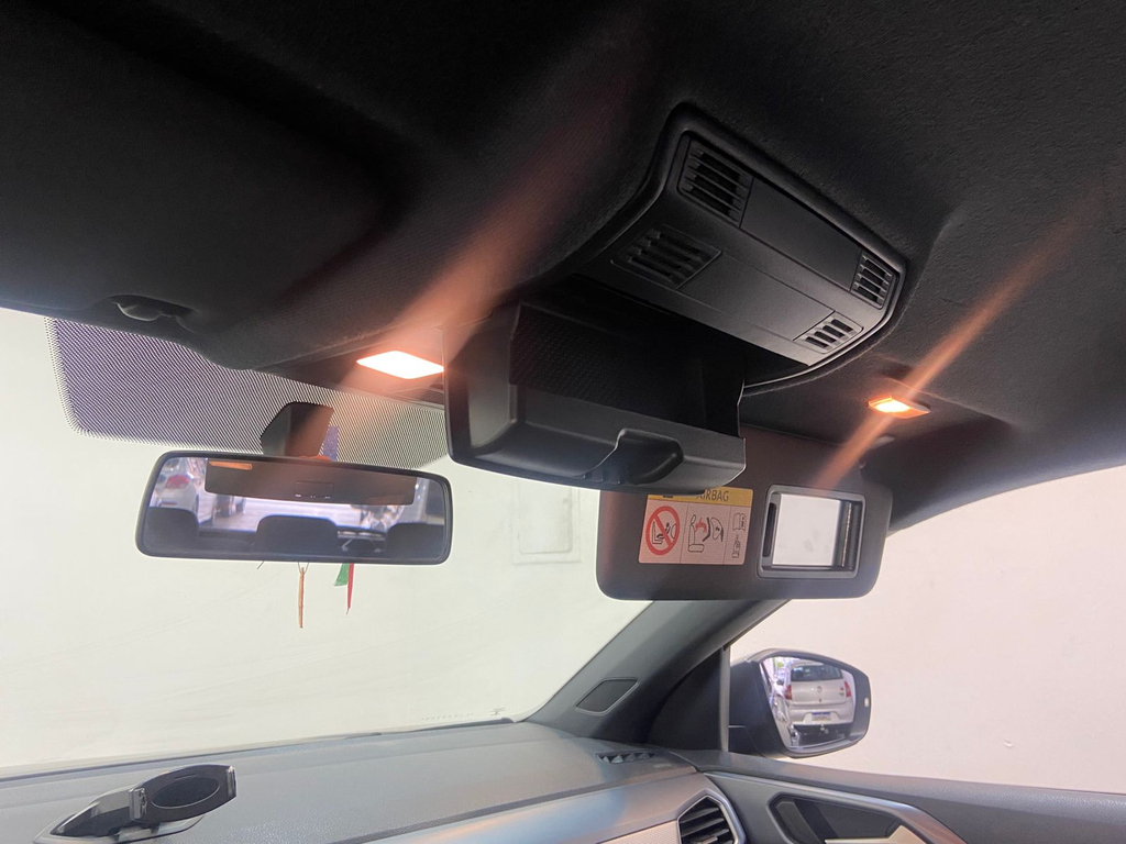 Volkswagen T-Cross Cinza