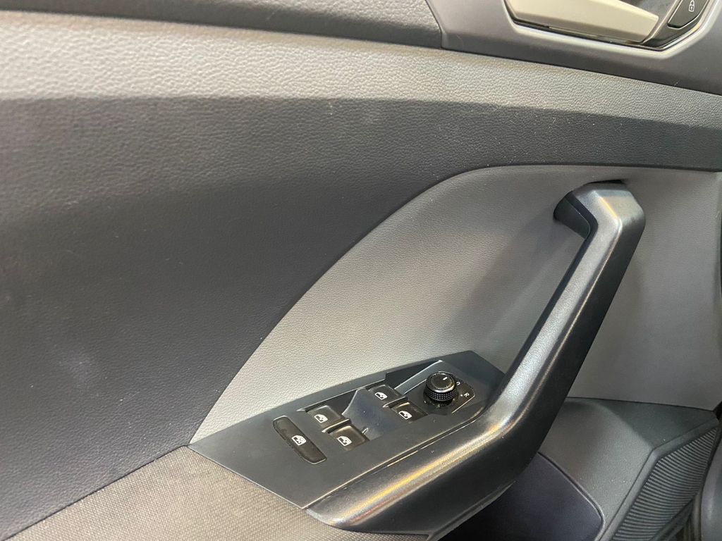 Volkswagen T-Cross Cinza