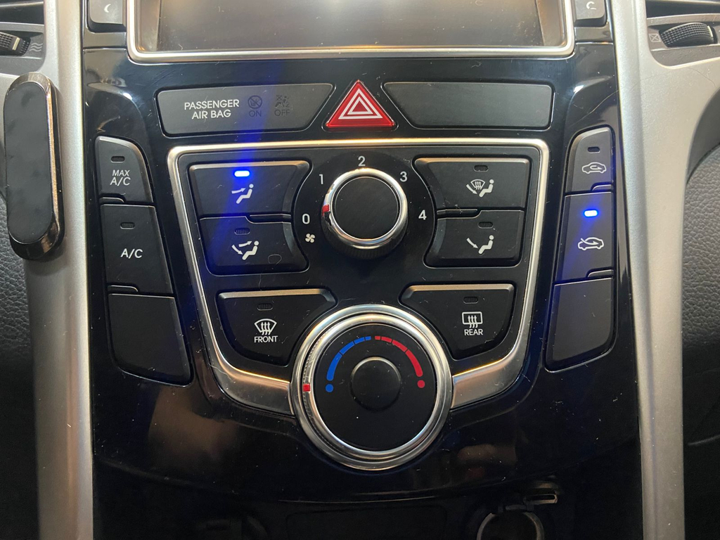 Hyundai i30 Preto