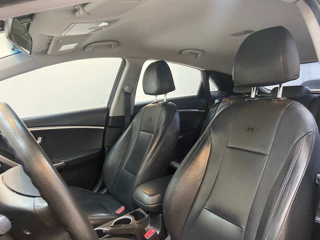 Hyundai i30 Preto