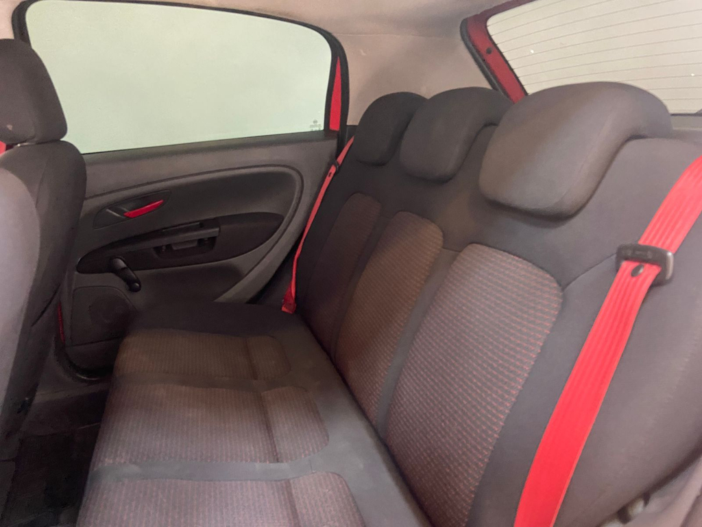 Fiat Punto Vermelho