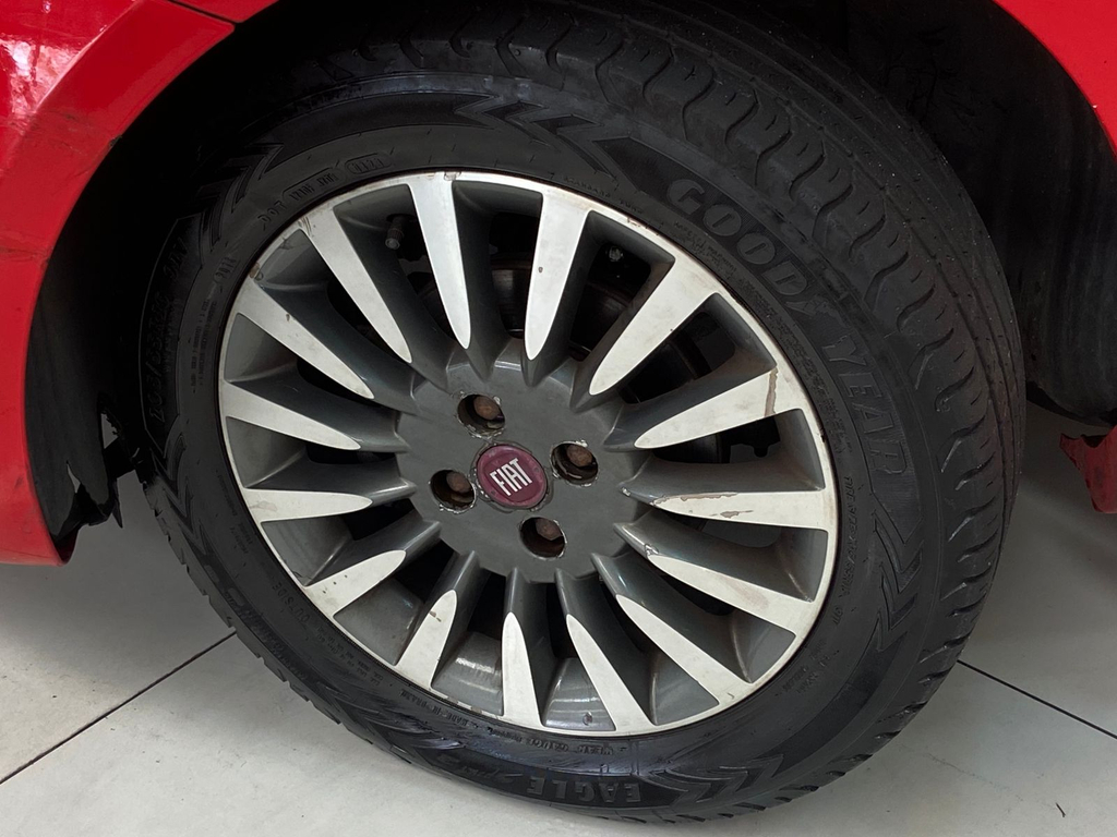 Fiat Punto Vermelho