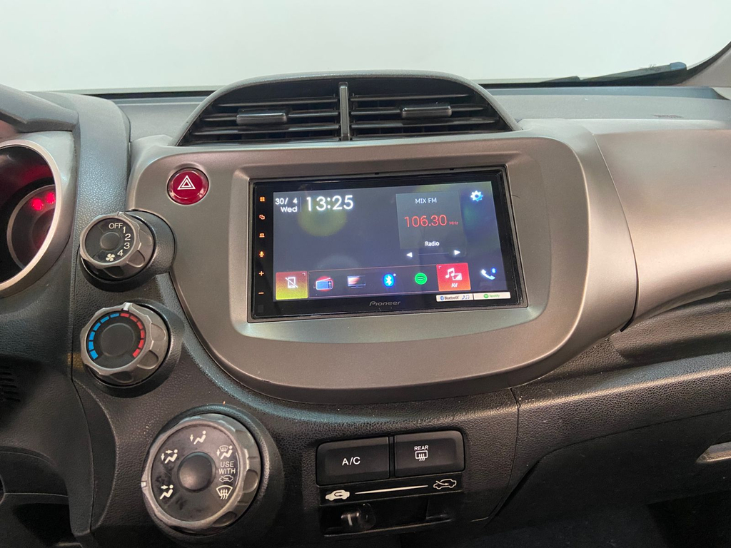 Honda Fit Cinza