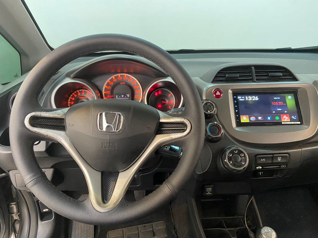 Honda Fit Cinza