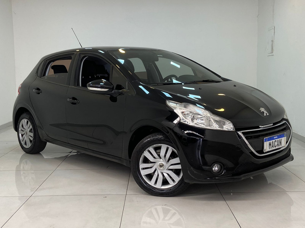 Peugeot 208 Preto