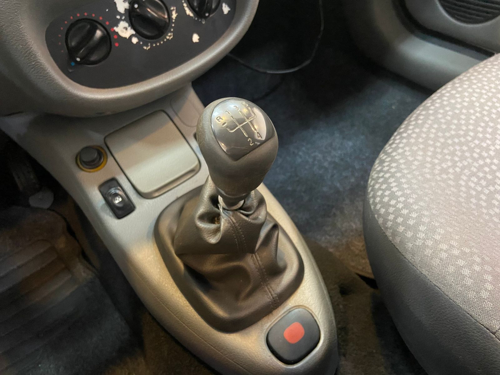 Renault Clio Prata