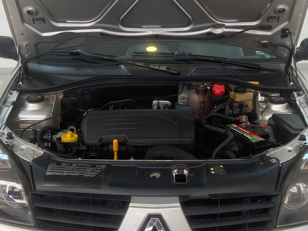 Renault Clio Prata