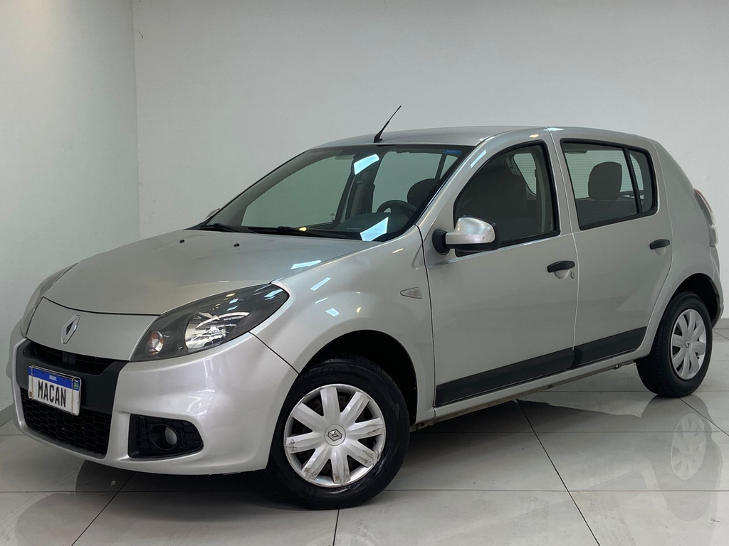 Renault Sandero Prata