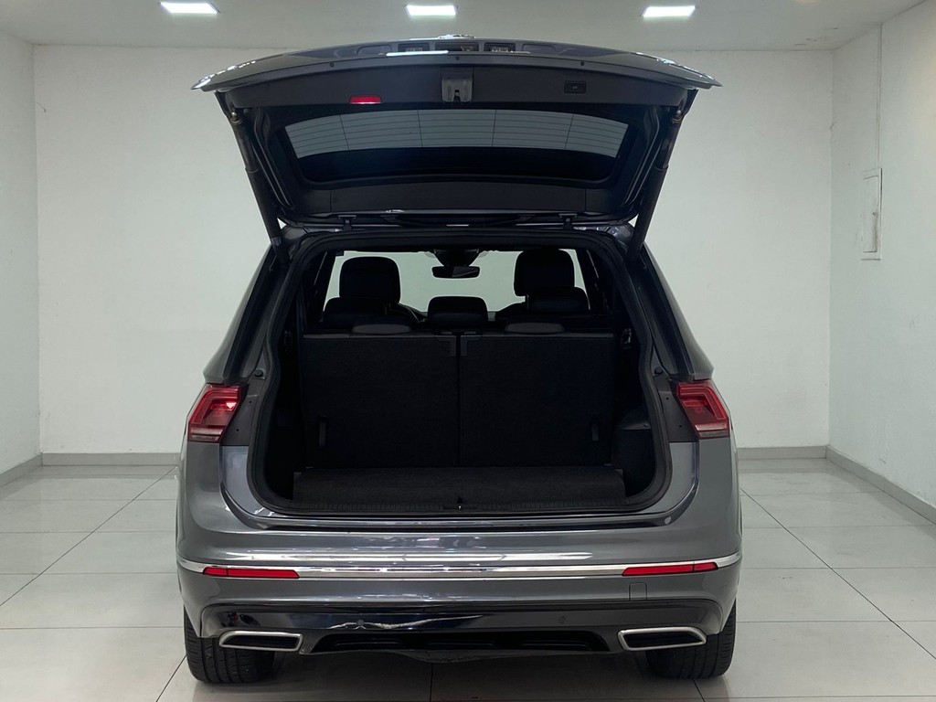 Volkswagen Tiguan Cinza