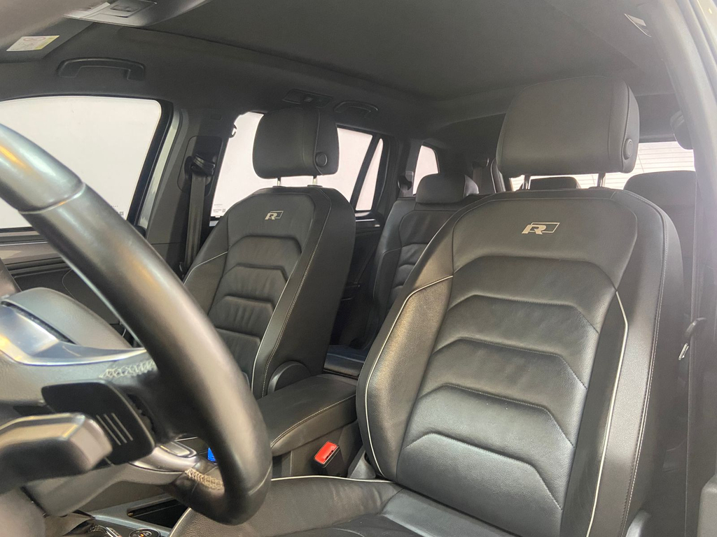 Volkswagen Tiguan Cinza