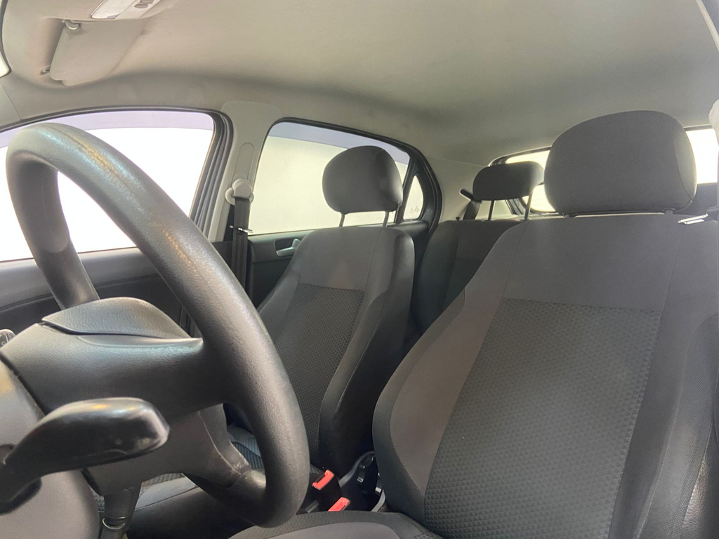 Volkswagen Gol Cinza