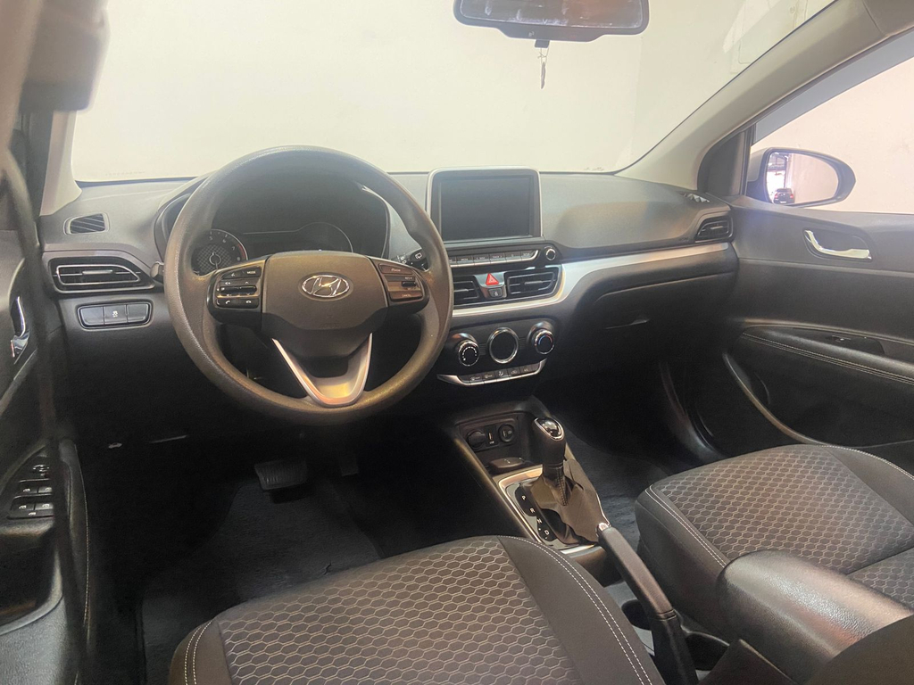 Hyundai HB20 Prata