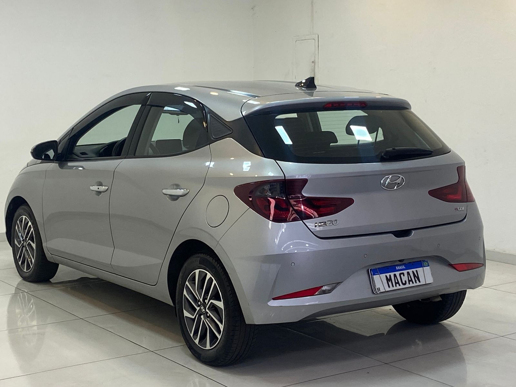 Hyundai HB20 Prata