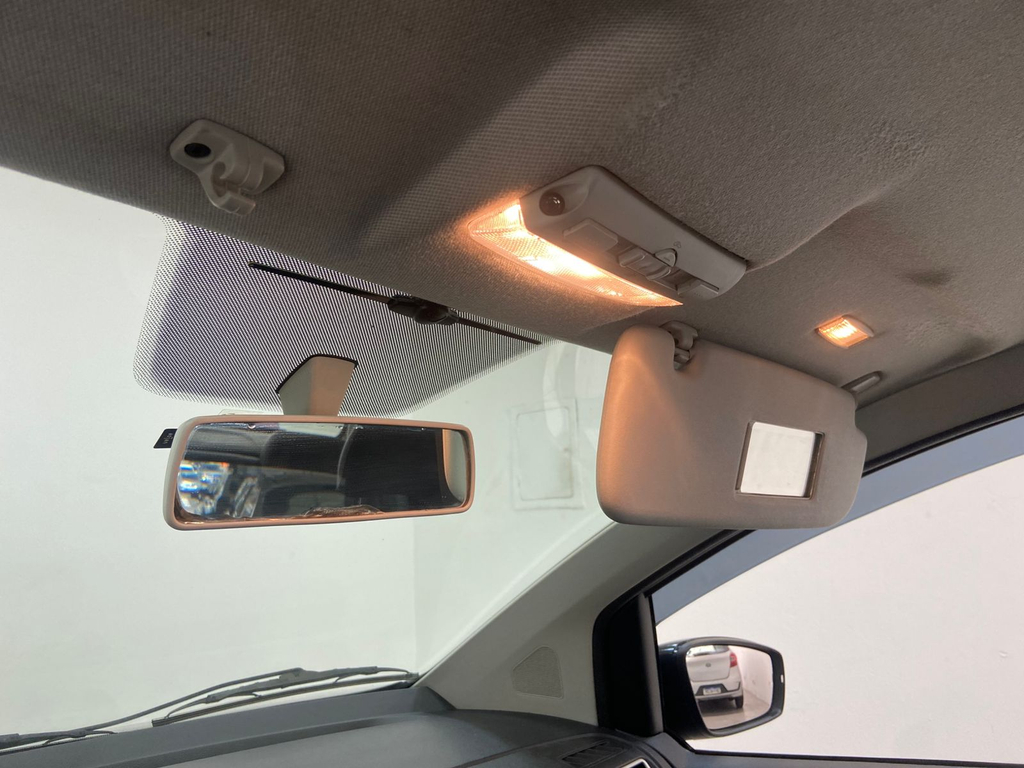 Volkswagen Fox Cinza