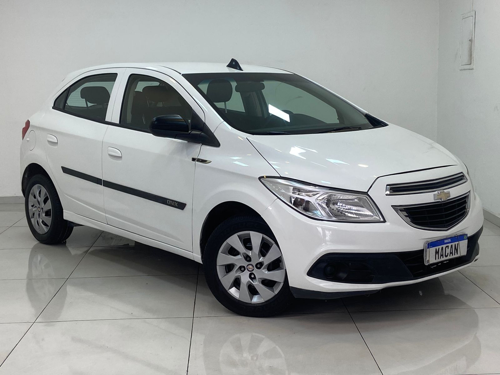 Chevrolet Onix Branco