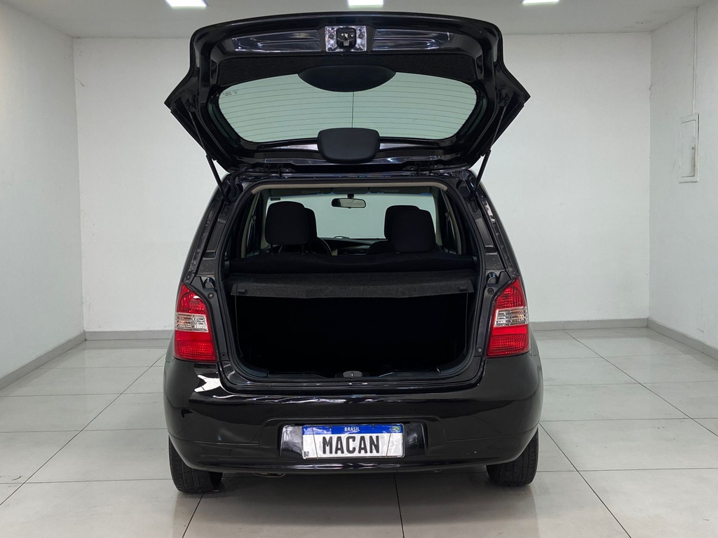 Nissan Livina Preto