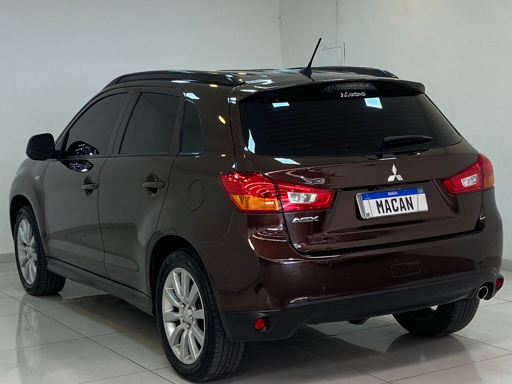Mitsubishi ASX Marrom