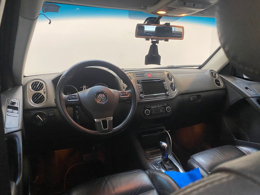 Volkswagen Tiguan Preto