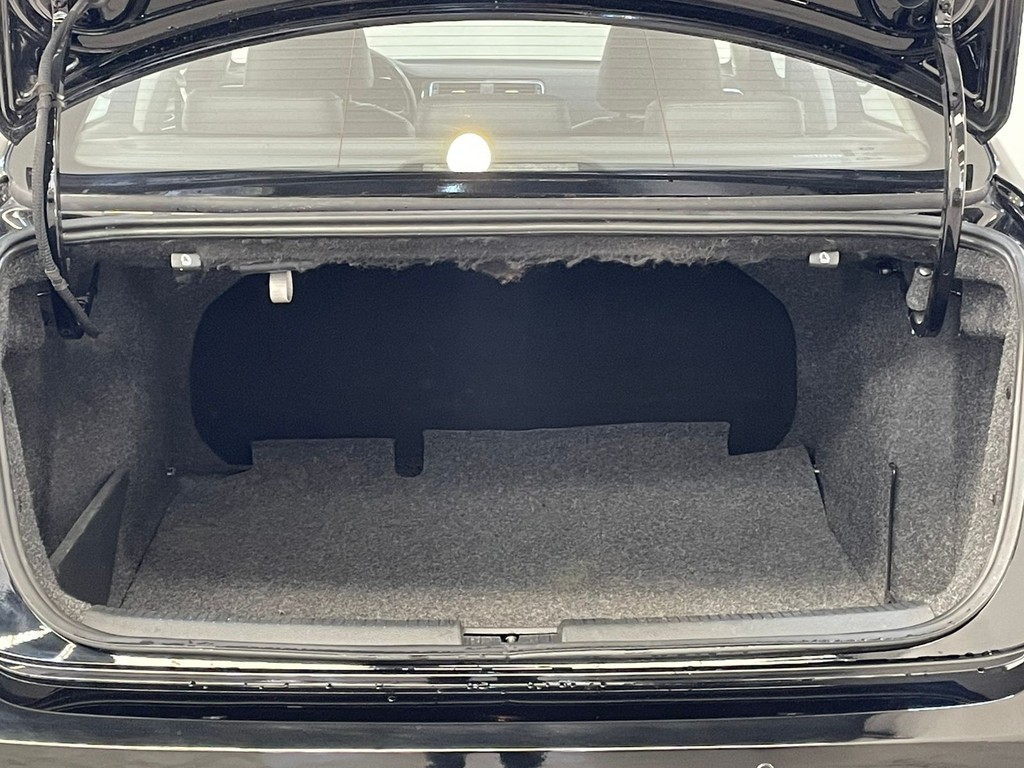 Volkswagen Jetta Preto