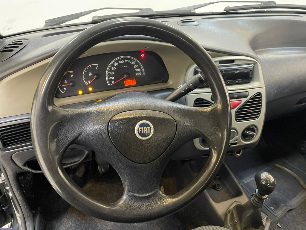 Fiat Siena Cinza